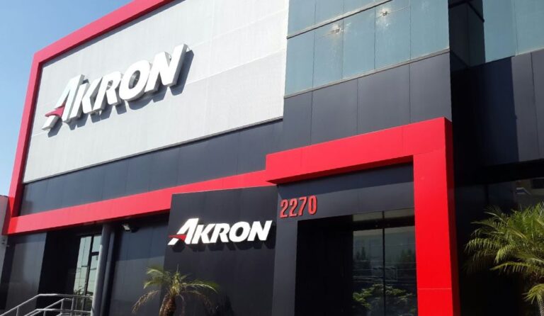 Akron annonce un investissement de 150 millions de dollars en 2025 pour développer une centrale électrique