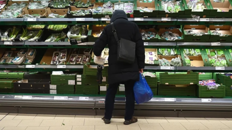 Les détaillants américains alertent que les tarifs augmenteront les prix des produits