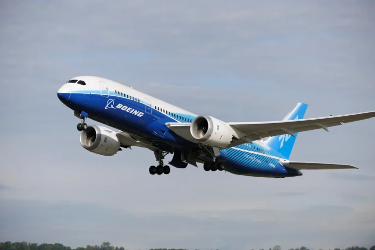 La Corée du Sud commandera des compagnies aériennes pour vérifier les commutateurs de carburant Boeing et Air India inspecter leur flotte