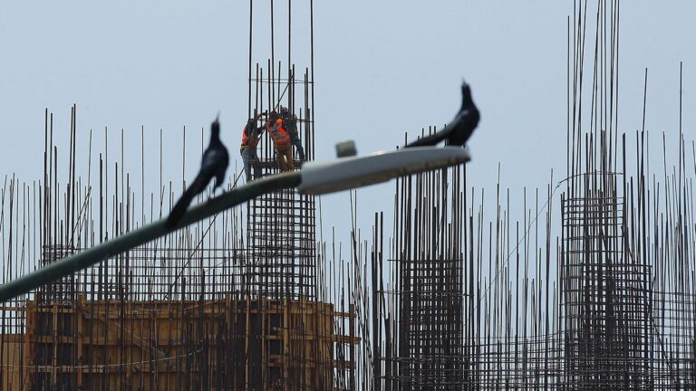 Les dépenses de construction aux États-Unis prolongent sa descente en juin