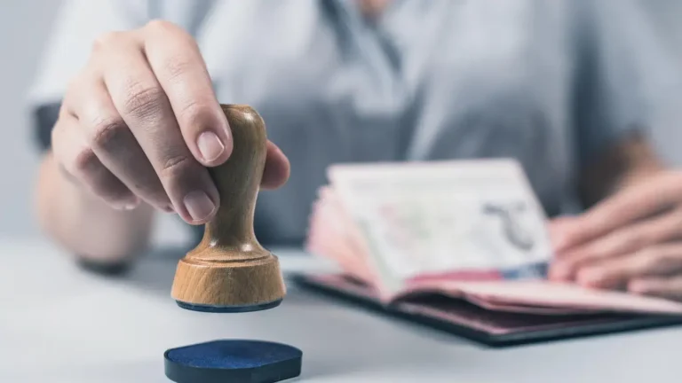 L'embauche dans la Silicon Valley est en crise après les nouveaux taux de visa H-1B, une mesure qui anime des conversations sur la relocalisation