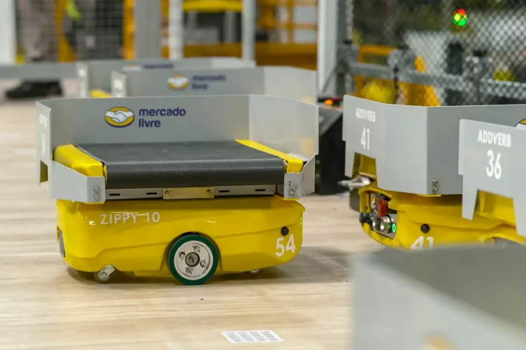 Robots à usage de marché libre pour organiser les produits au Brésil