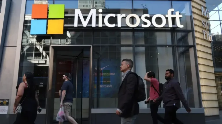 Les actions Microsoft plongent de 11 % (la plus forte baisse depuis 2020) après le ralentissement de la croissance du cloud