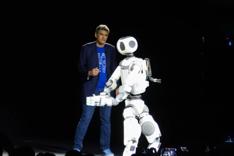 Les annonces de Nvidia et Hyundai au CES suscitent des doutes sur les marchés concernant Tesla et Musk