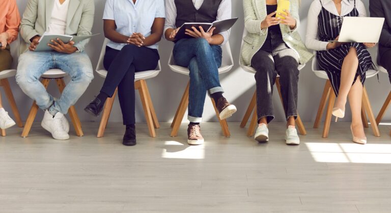 Comment les recruteurs informatiques et technologiques font-ils correspondre le bon candidat au bon poste ?