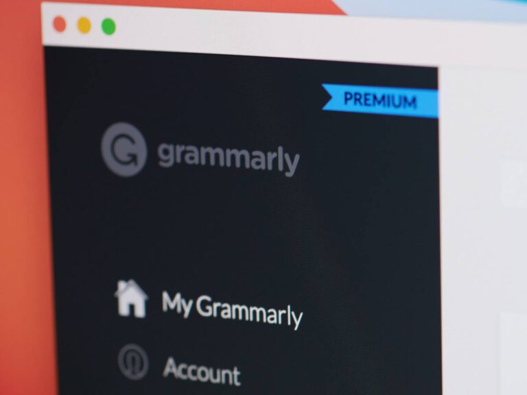 Grammarly abandonne l'outil d'usurpation d'identité de l'IA après un recours collectif