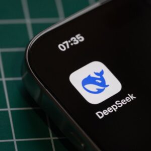 DeepSeek aurait interrompu son cycle de financement après les commentaires de Wenfeng
