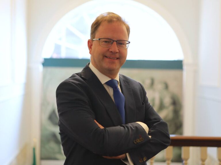 Les 12 premiers membres nommés au nouveau Forum national de conseil scientifique