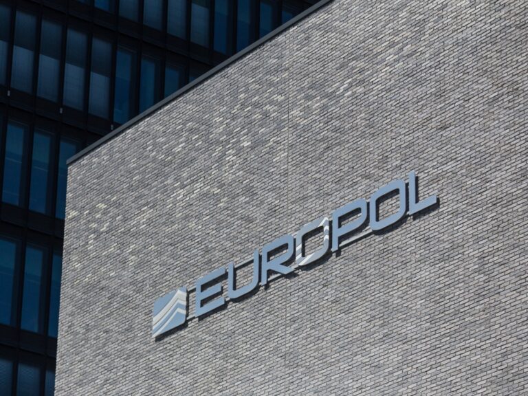 Une importante opération de phishing interrompue dans le cadre d'une action conjointe d'Europol