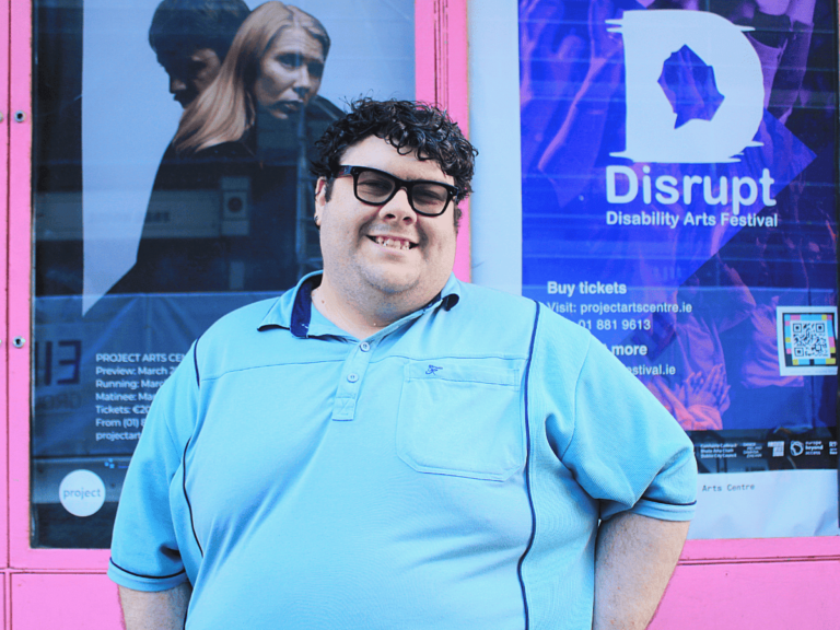 Utiliser l’expérience vécue pour combler le fossé de l’accessibilité numérique