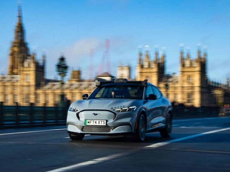 Wayve lève 1,2 milliard de dollars avec le soutien d'Uber avant le projet pilote AV de Londres