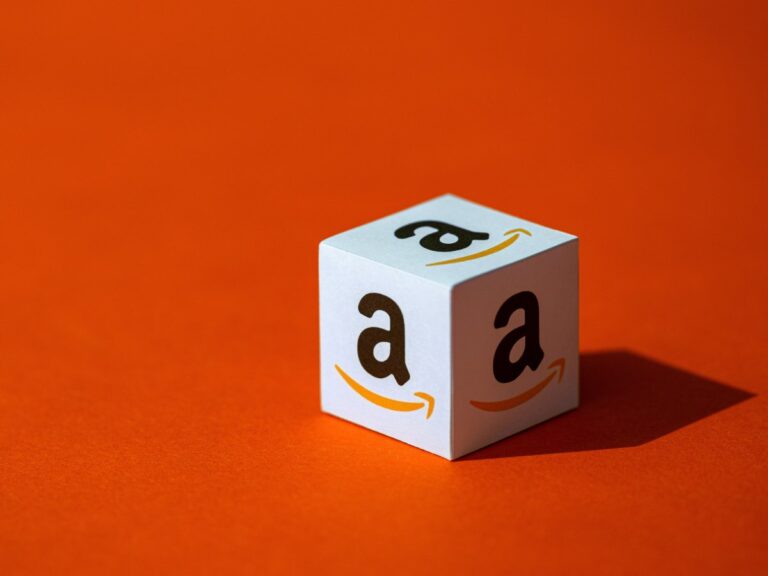 Amazon investit jusqu'à 25 milliards de dollars dans un accord d'infrastructure Anthropic AI