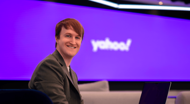 Quelles compétences motivent le travail d'un ingénieur logiciel senior chez Yahoo ?