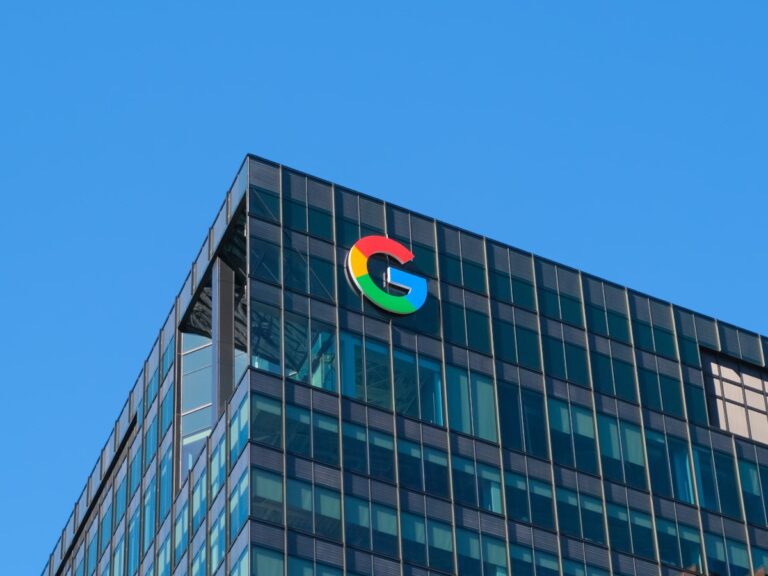 Le régulateur britannique ordonne à Google de donner aux éditeurs la possibilité de refuser la recherche IA