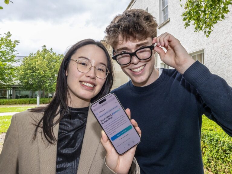 Les étudiants derrière la start-up de technologie d'assistance remportent le concours NovaUCD