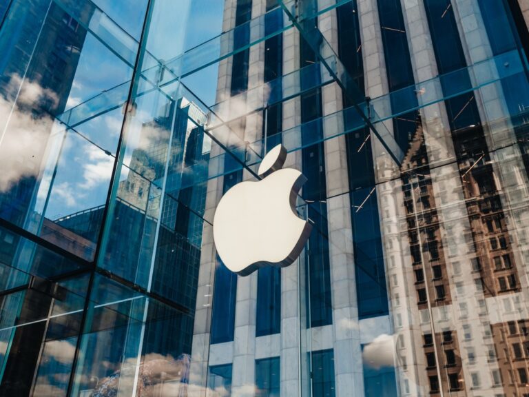 Siri AI d'Apple ne sera pas disponible dans l'UE au lancement