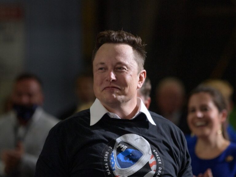 SpaceX lève un record de 75 milliards de dollars lors de sa première introduction en bourse