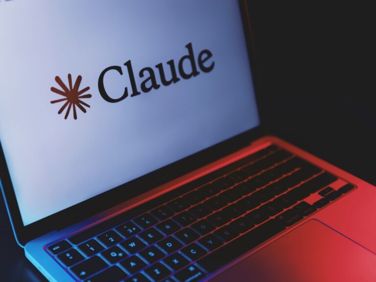 Anthropic lance l'application Claude Science pour les chercheurs et scientifiques
