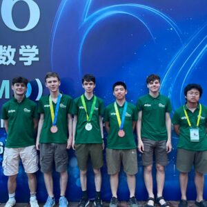 L’équipe d’Irlande compte aux Olympiades internationales de mathématiques
