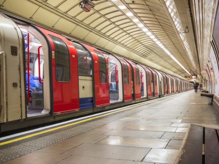 Les hackers de Transport for London condamnés à cinq ans et demi de prison