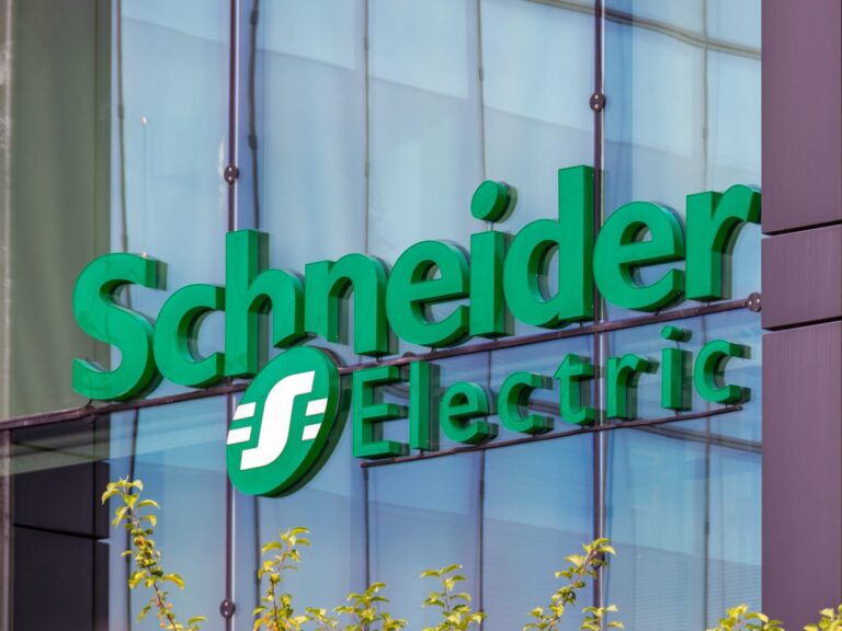 Schneider Electric rachète la société d'IA industrielle Cognite pour 3,1 milliards de dollars