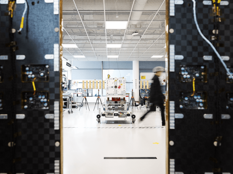 La technologie spatiale finlandaise Iceye remporte 300 millions d'euros du fonds Scaleup Europe