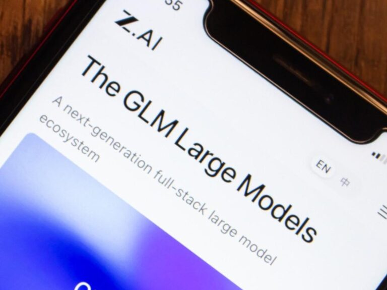 Le chinois Z.ai dévoile le GLM-5.3 et revendique des scores en tête des charts