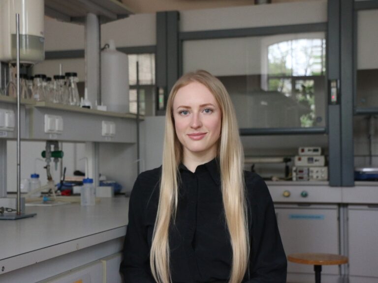 Le postdoc reconstruit les os endommagés et combat les infections