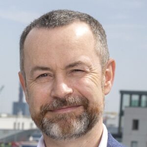 À l'intersection de l'IA et de la finance, nous ne pouvons pas faire de pause dans l'éducation