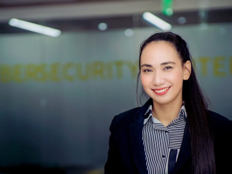 « Ce qui m'a attiré vers le cyber, c'est la technologie, ce qui m'a retenu, c'est le but »