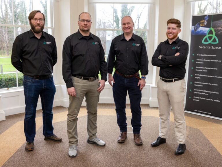 La start-up irlandaise Setanta prévoit une levée de 3 millions d'euros pour sa technologie de satellite d'IA