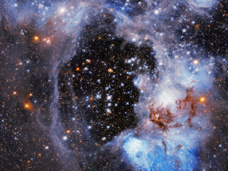 Le télescope spatial Hubble capture la « superbulle » de la nébuleuse