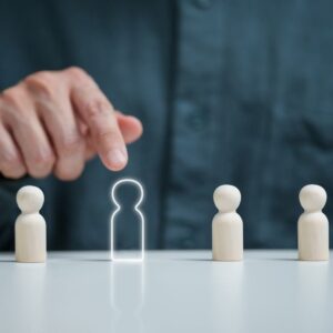 Les experts en conformité constatent que les entreprises manquent de personnel qualifié en matière de sécurité et de réglementation