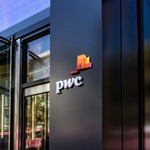PwC : les employés du monde entier sont plus préoccupés par la volatilité économique que par l'IA