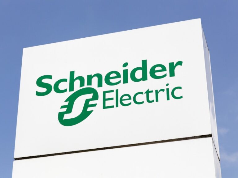 Schneider Electric va acquérir PTC pour 22,6 milliards de dollars